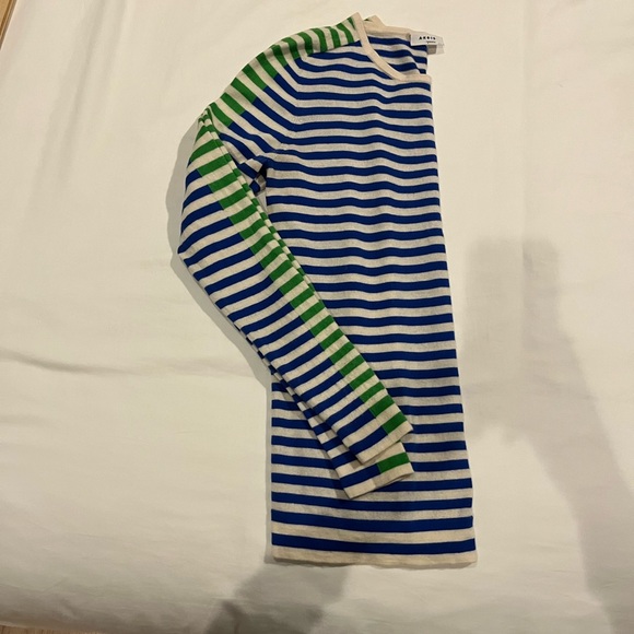 Akris Punto size 4 sweater top - Picture 3 of 4
